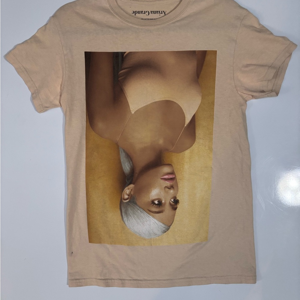 Ariana Grande Sweetener Beige Graphic Tee Size S